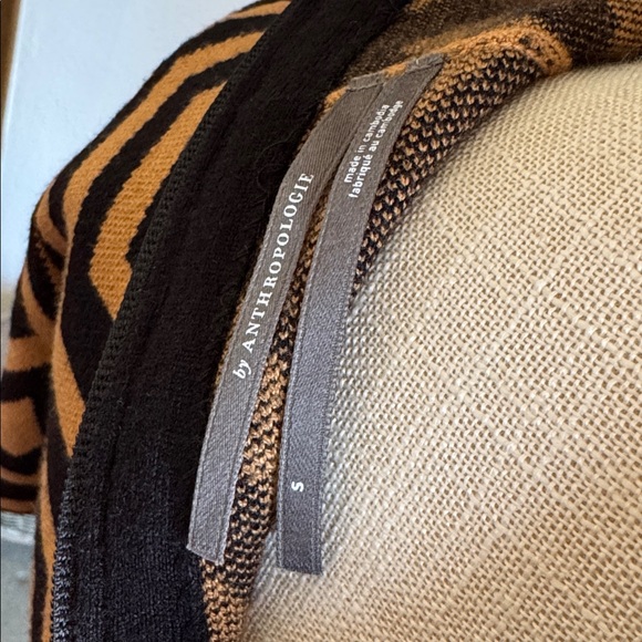 Small Nina Dress From Anthropologie - Picture 8 of 10